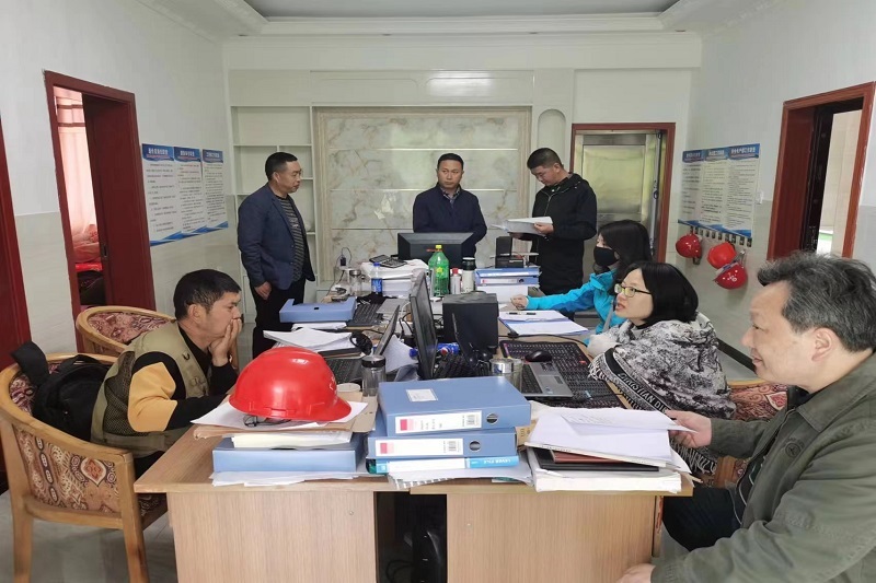 ǿ�������Ų�����  �ϰѡ������ء�