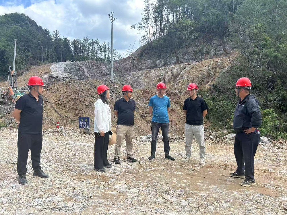 ��ǿ���ӿ�չ��ǰ�������